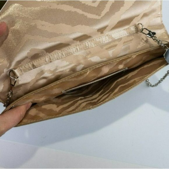 INC International Concepts Lily Glazed Clutch - Picture 4 of 4